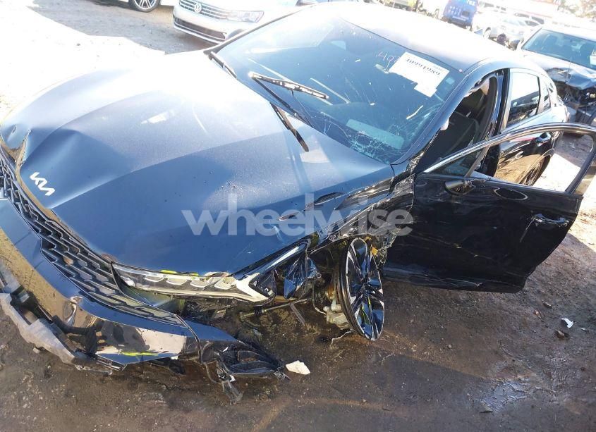 Photo 2 of 2022 Kia K5 GT-LINE (VIN 5XXG64J21NG145333)