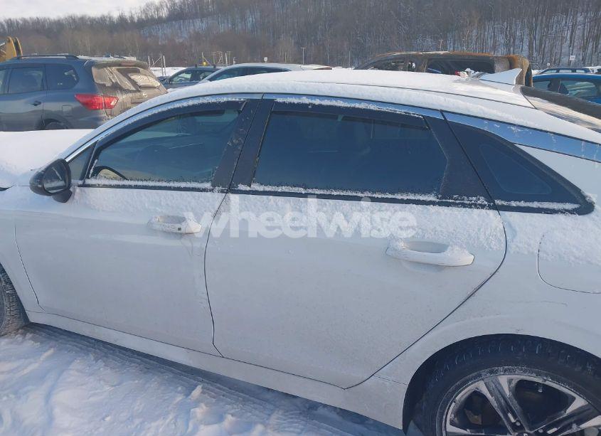 Photo 14 of 2022 Kia K5 GT-LINE (VIN 5XXG64J21NG151424)