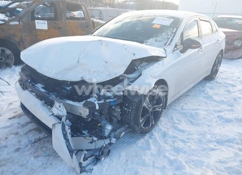 Photo 2 of 2022 Kia K5 GT-LINE (VIN 5XXG64J21NG151424)