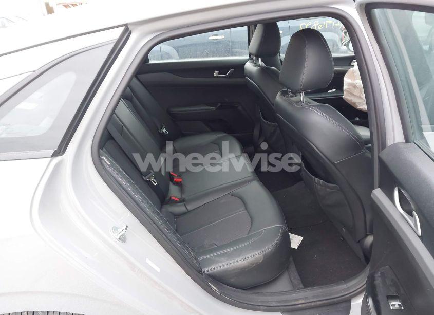 Photo 8 of 2022 Kia K5 GT-LINE (VIN 5XXG64J22NG144658)