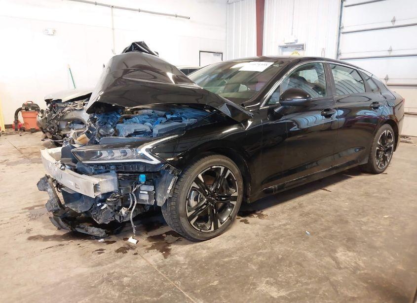 Photo 2 of 2022 Kia K5 GT-LINE (VIN 5XXG64J22NG151125)