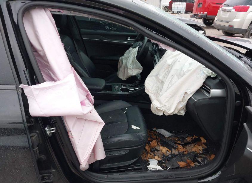 Photo 5 of 2022 Kia K5 GT-LINE (VIN 5XXG64J23NG129618)