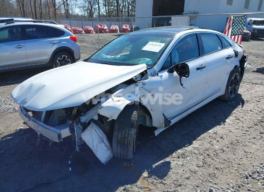 Photo 2 of 2022 Kia K5 GT-LINE (VIN 5XXG64J25NG102324)