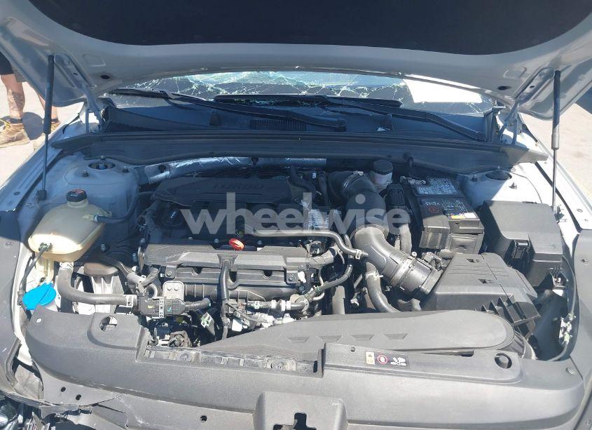 Photo 10 of 2024 Kia K5 GT-LINE (VIN 5XXG64J25RG262497)