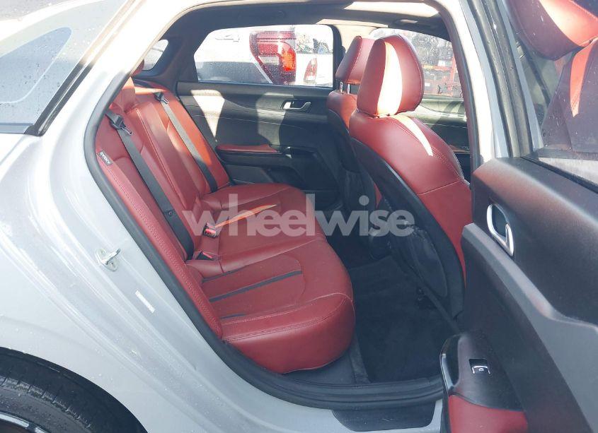 Photo 8 of 2022 Kia K5 GT-LINE (VIN 5XXG64J26NG111839)