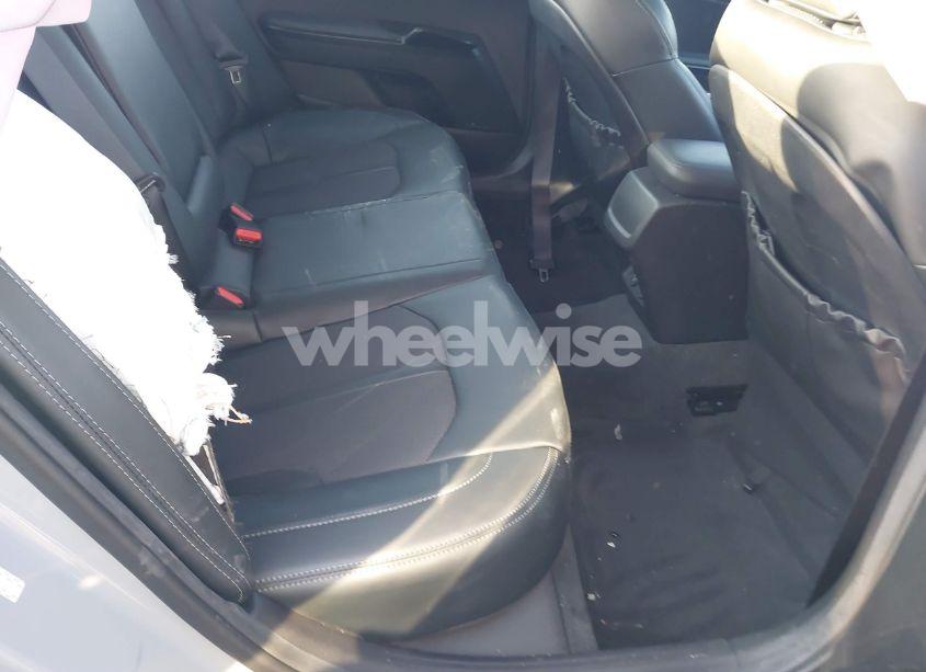 Photo 8 of 2022 Kia K5 GT-LINE (VIN 5XXG64J26NG118497)