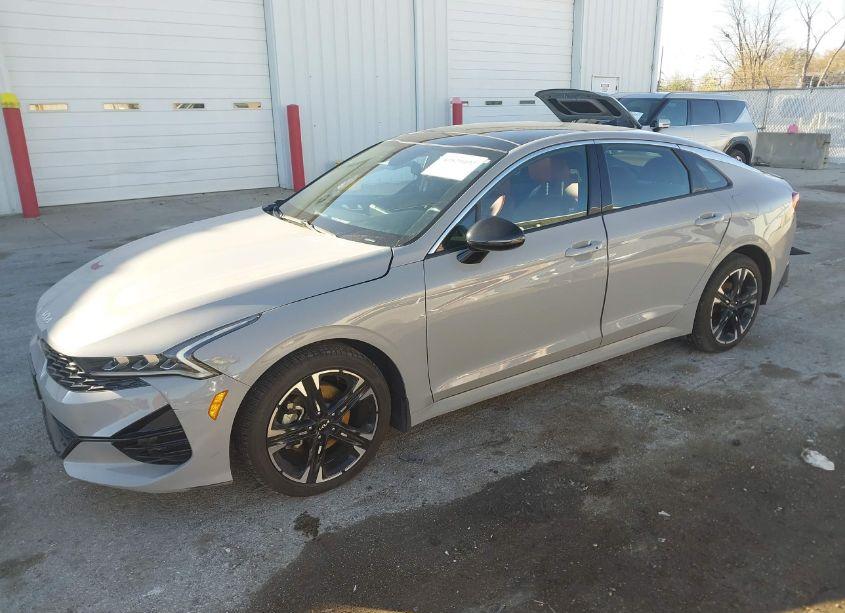 Photo 2 of 2022 Kia K5 GT-LINE (VIN 5XXG64J26NG124915)