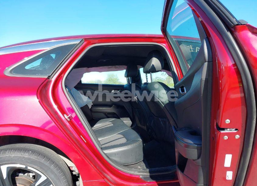 Photo 8 of 2022 Kia K5 GT-LINE (VIN 5XXG64J27NG115298)