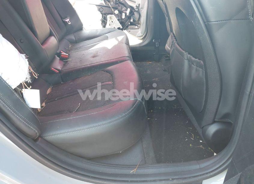 Photo 8 of 2022 Kia K5 GT-LINE (VIN 5XXG64J27NG157017)