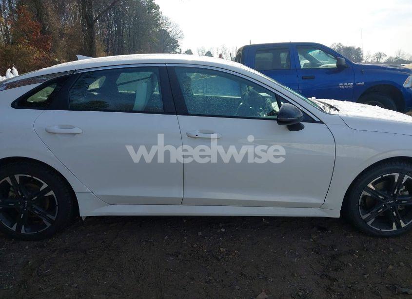 Photo 14 of 2024 Kia K5 GT-LINE (VIN 5XXG64J27RG262758)