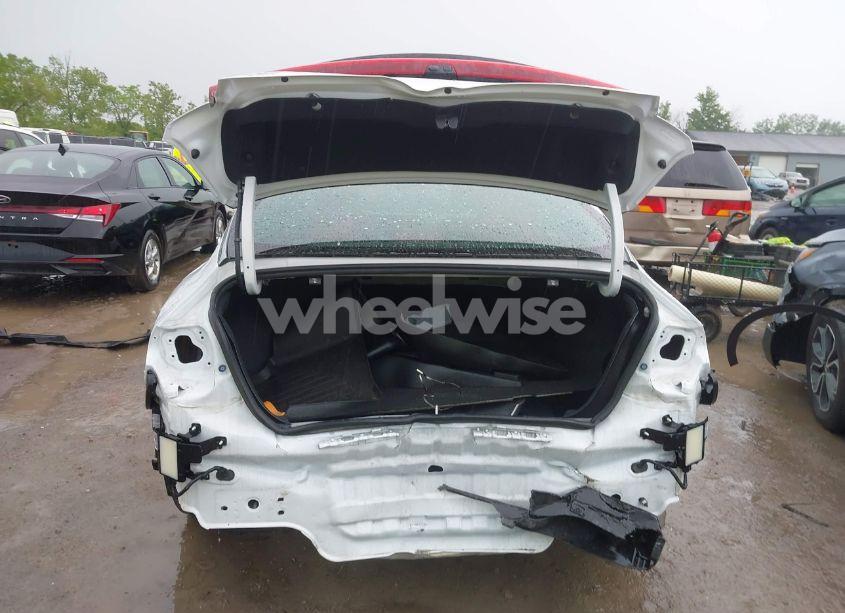 Photo 6 of 2024 Kia K5 GT-LINE (VIN 5XXG64J28RG230854)