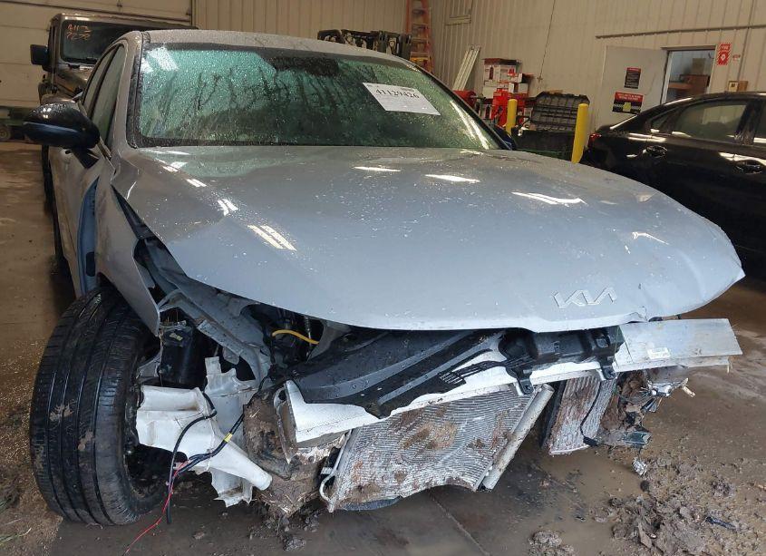 Photo 6 of 2024 Kia K5 GT-LINE (VIN 5XXG64J28RG238372)