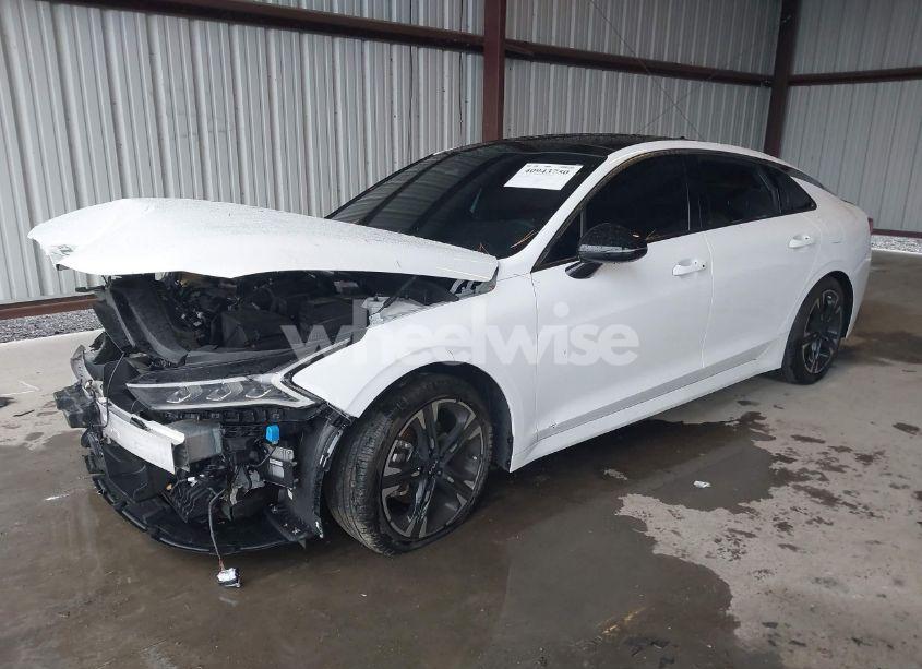 Photo 2 of 2024 Kia K5 GT-LINE (VIN 5XXG64J28RG261523)