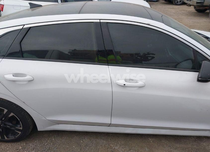 Photo 13 of 2023 Kia K5 GT-LINE (VIN 5XXG64J29PG200842)