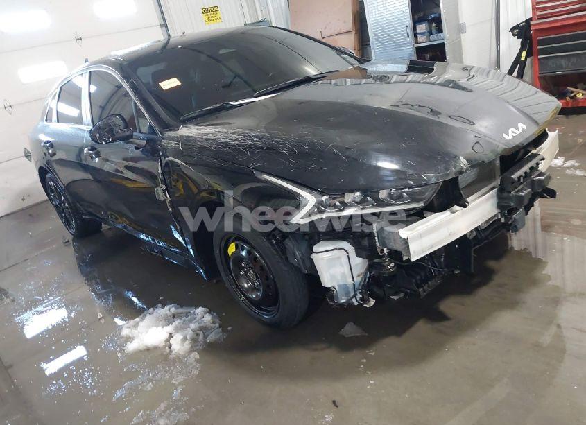 2024 Kia K5 GT-LINE (VIN 5XXG64J2XRG235179) main photo