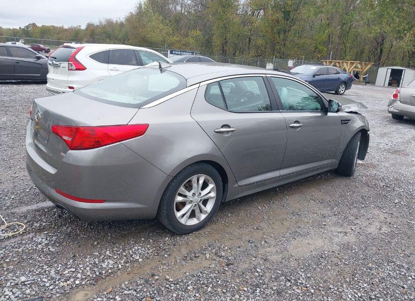 Photo 4 of 2012 Kia Optima LX (VIN 5XXGM4A70CG038076)