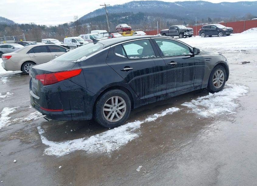Photo 4 of 2012 Kia Optima LX (VIN 5XXGM4A70CG049692)