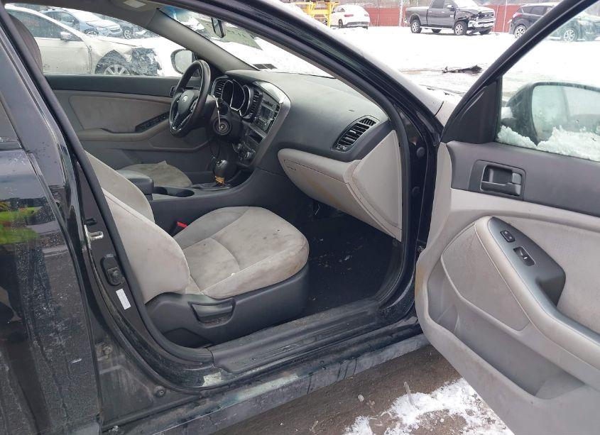 Photo 5 of 2012 Kia Optima LX (VIN 5XXGM4A70CG049692)