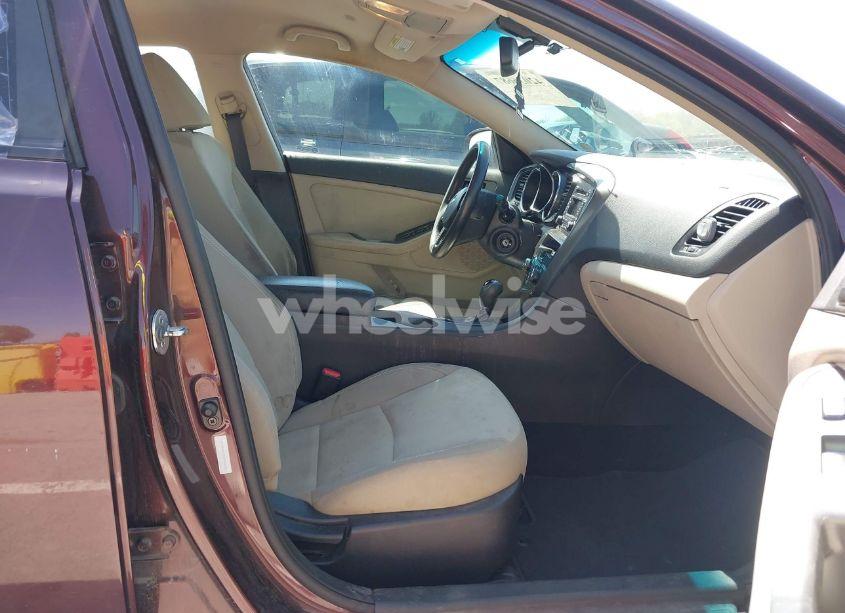 Photo 5 of 2012 Kia Optima LX (VIN 5XXGM4A70CG063026)