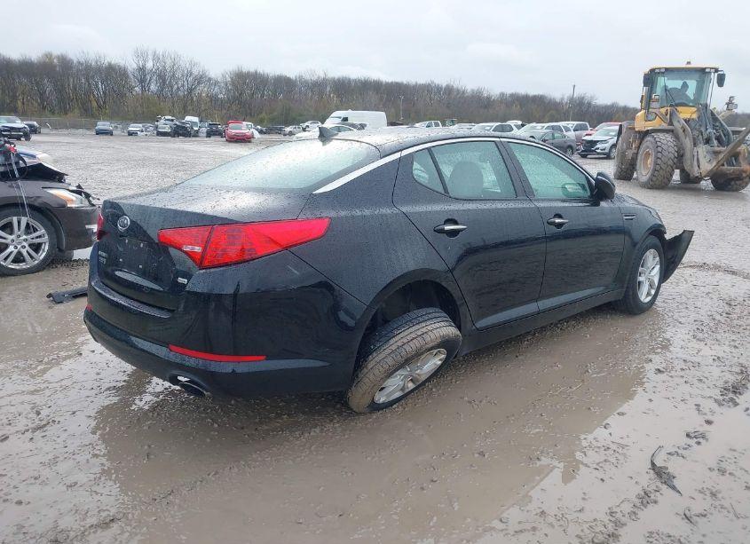 Photo 4 of 2012 Kia Optima LX (VIN 5XXGM4A70CG064502)