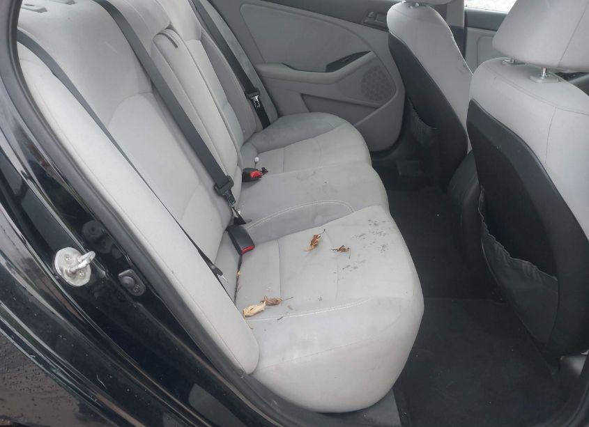 Photo 8 of 2012 Kia Optima LX (VIN 5XXGM4A70CG064502)