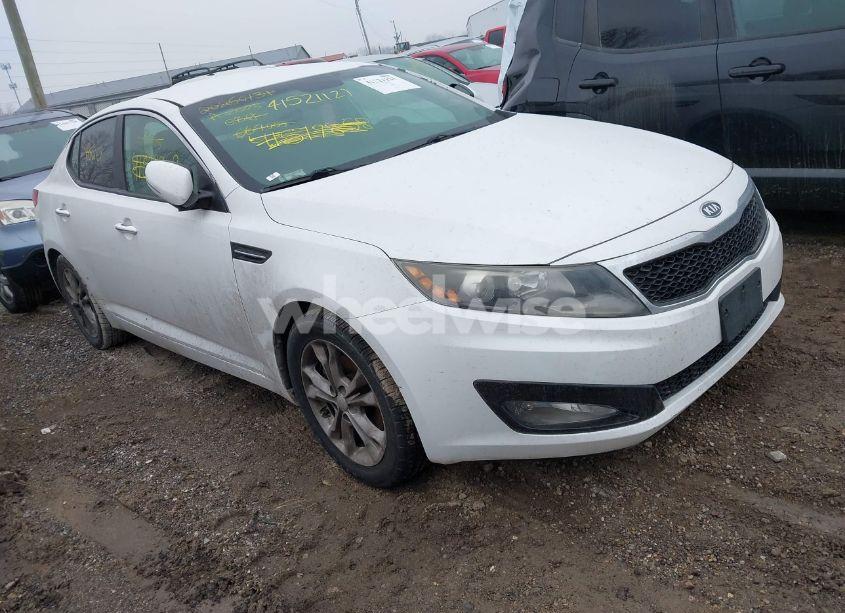 2012 Kia Optima LX (VIN 5XXGM4A70CG069005) main photo