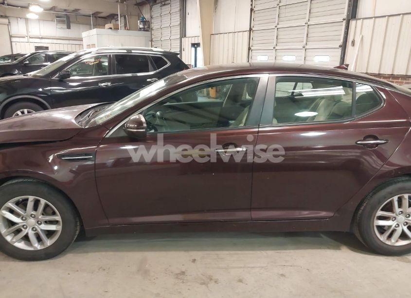 Photo 14 of 2012 Kia Optima LX (VIN 5XXGM4A70CG077105)