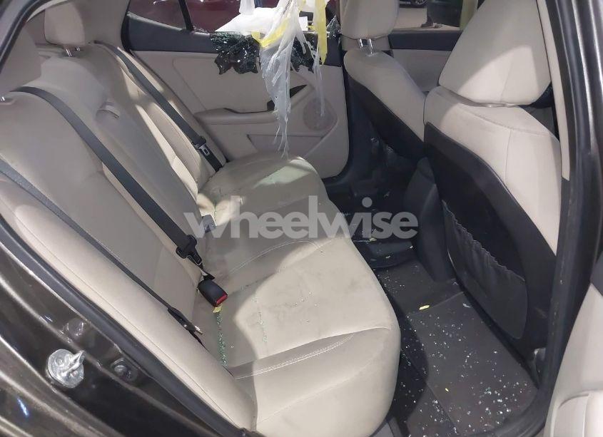 Photo 8 of 2012 Kia Optima LX (VIN 5XXGM4A70CG083910)