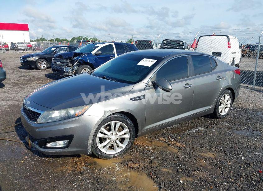 Photo 2 of 2013 Kia Optima LX (VIN 5XXGM4A70DG098022)
