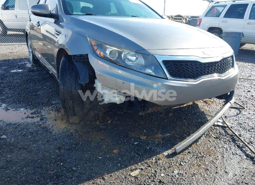 Photo 6 of 2013 Kia Optima LX (VIN 5XXGM4A70DG098022)