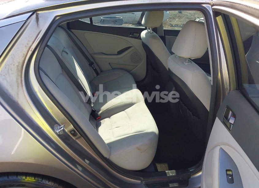 Photo 8 of 2013 Kia Optima LX (VIN 5XXGM4A70DG098022)