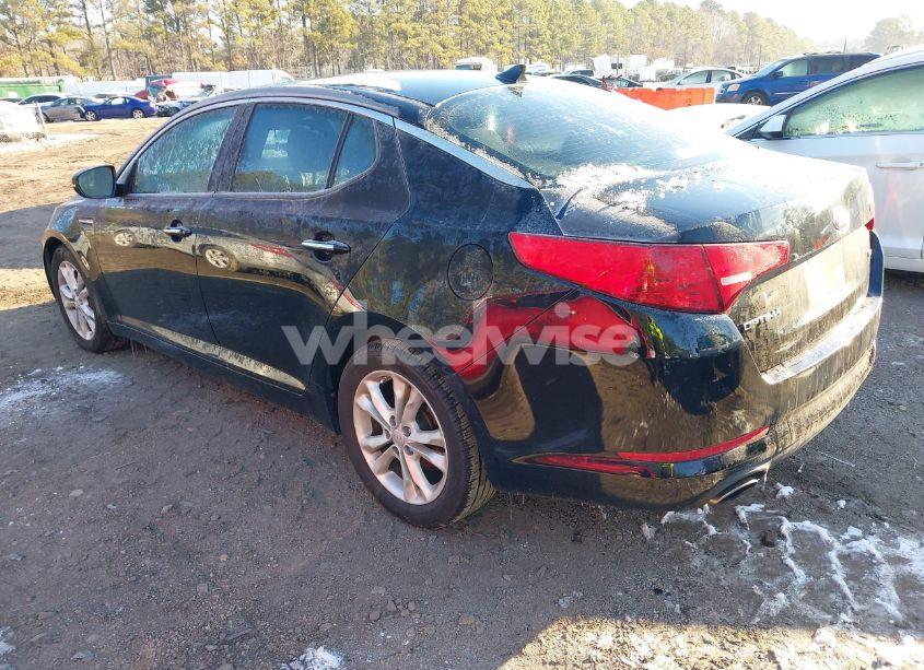 Photo 3 of 2013 Kia Optima LX (VIN 5XXGM4A70DG114798)