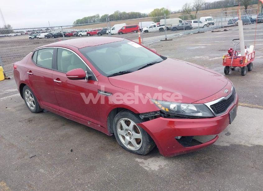 2013 Kia Optima LX (VIN 5XXGM4A70DG115613) main photo
