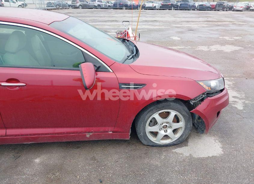 Photo 13 of 2013 Kia Optima LX (VIN 5XXGM4A70DG115613)