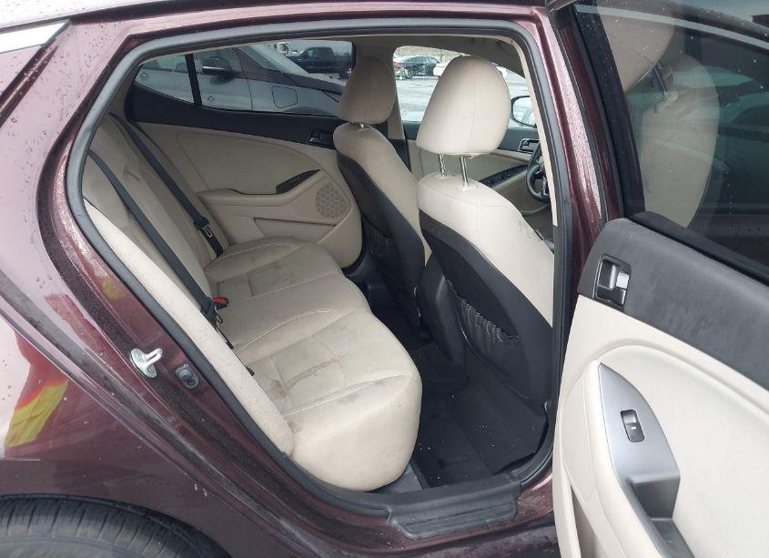 Photo 8 of 2013 Kia Optima LX (VIN 5XXGM4A70DG132296)