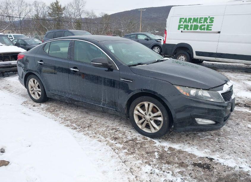2013 Kia Optima LX (VIN 5XXGM4A70DG138258) main photo