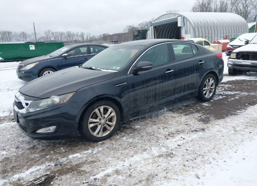 Photo 2 of 2013 Kia Optima LX (VIN 5XXGM4A70DG138258)