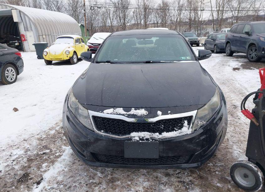 Photo 6 of 2013 Kia Optima LX (VIN 5XXGM4A70DG138258)
