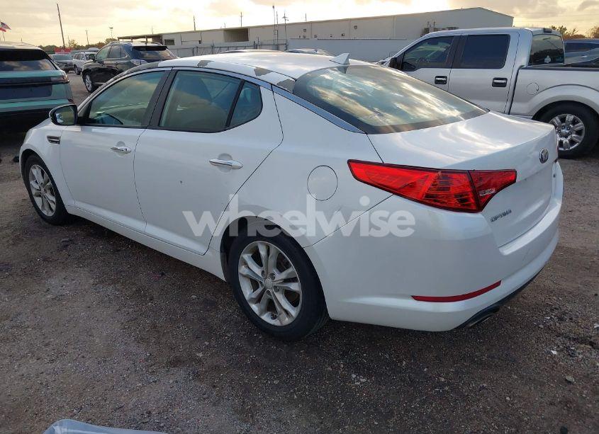Photo 3 of 2013 Kia Optima LX (VIN 5XXGM4A70DG165458)