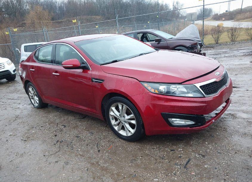 2013 Kia Optima LX (VIN 5XXGM4A70DG172359) main photo