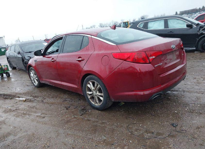 Photo 3 of 2013 Kia Optima LX (VIN 5XXGM4A70DG172359)