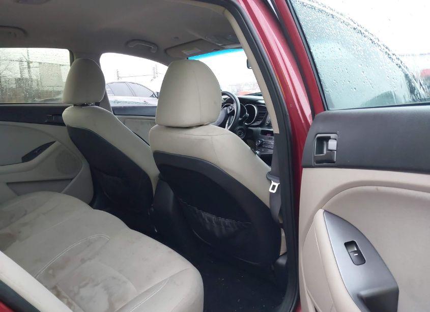 Photo 8 of 2013 Kia Optima LX (VIN 5XXGM4A70DG172359)