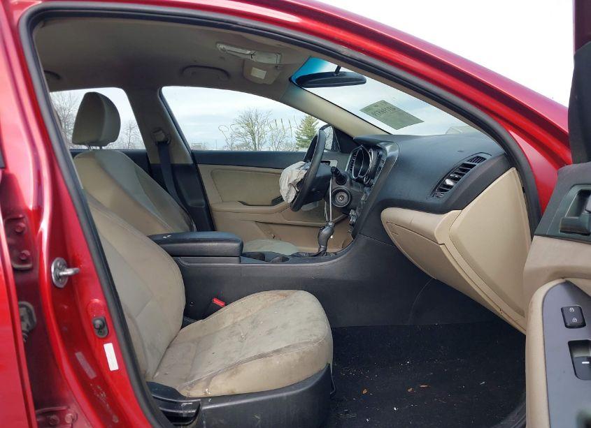 Photo 5 of 2013 Kia Optima LX (VIN 5XXGM4A70DG179005)