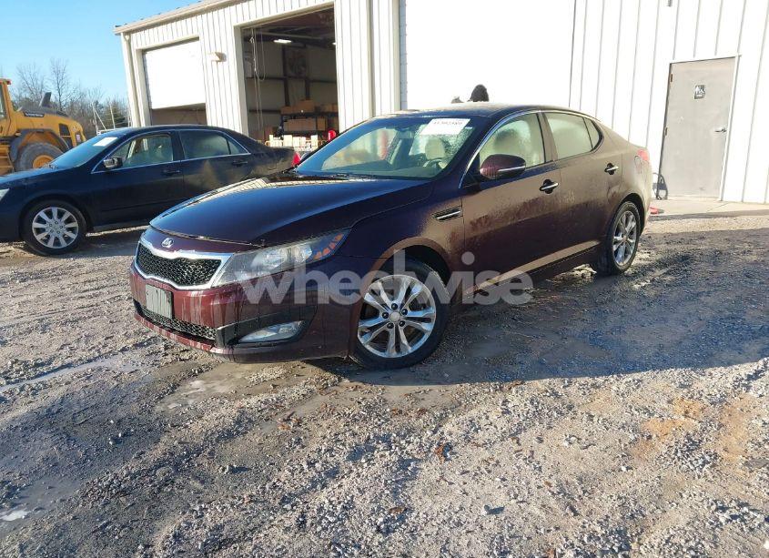 Photo 2 of 2013 Kia Optima LX (VIN 5XXGM4A70DG186682)