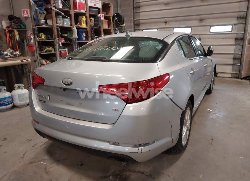 Photo 4 of 2013 Kia Optima LX (VIN 5XXGM4A70DG202444)