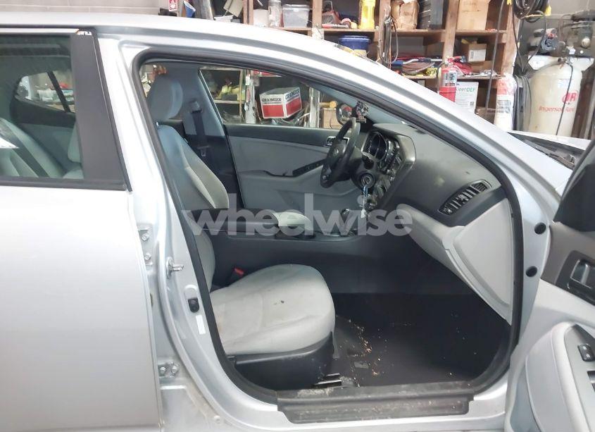 Photo 5 of 2013 Kia Optima LX (VIN 5XXGM4A70DG202444)