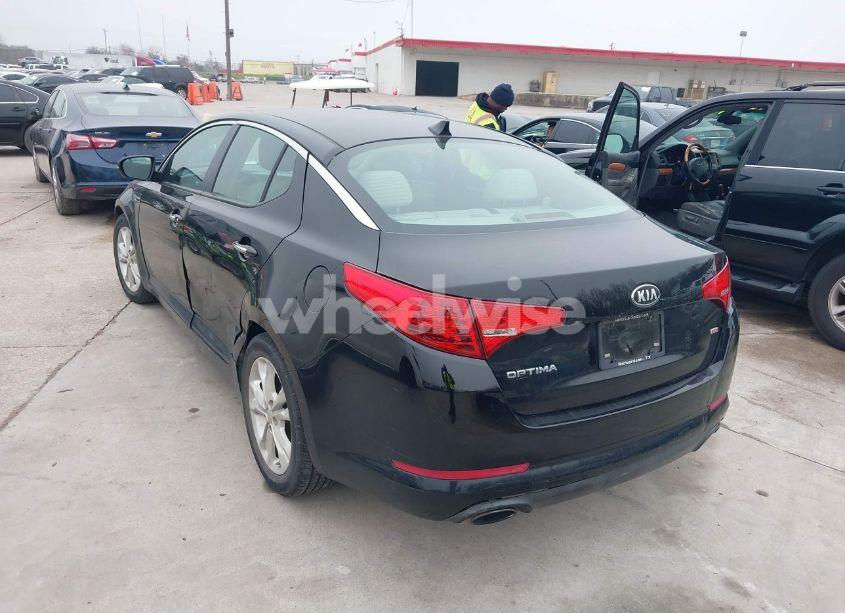 Photo 3 of 2013 Kia Optima LX (VIN 5XXGM4A70DG207420)