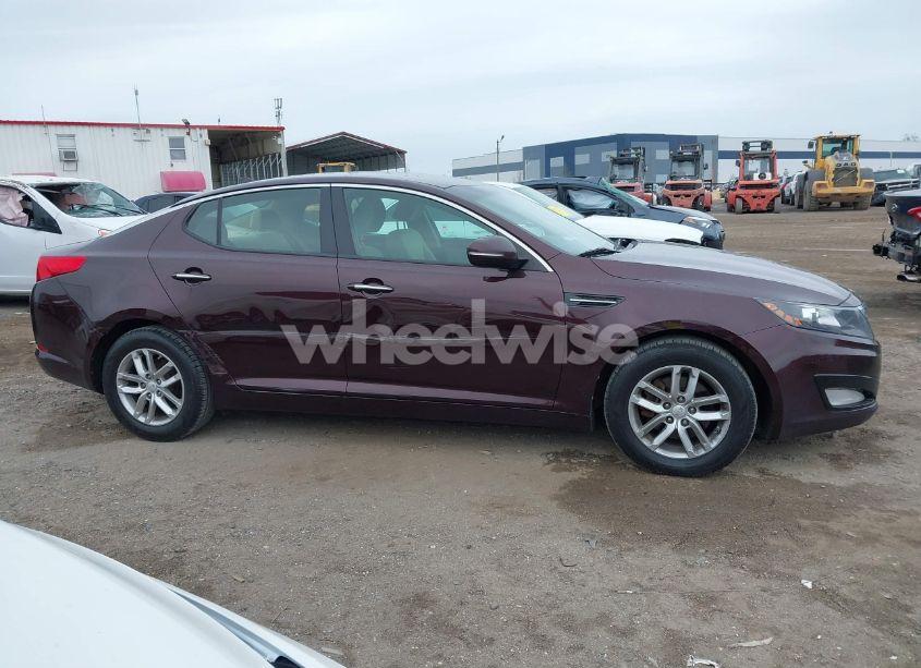 Photo 13 of 2013 Kia Optima LX (VIN 5XXGM4A70DG220930)