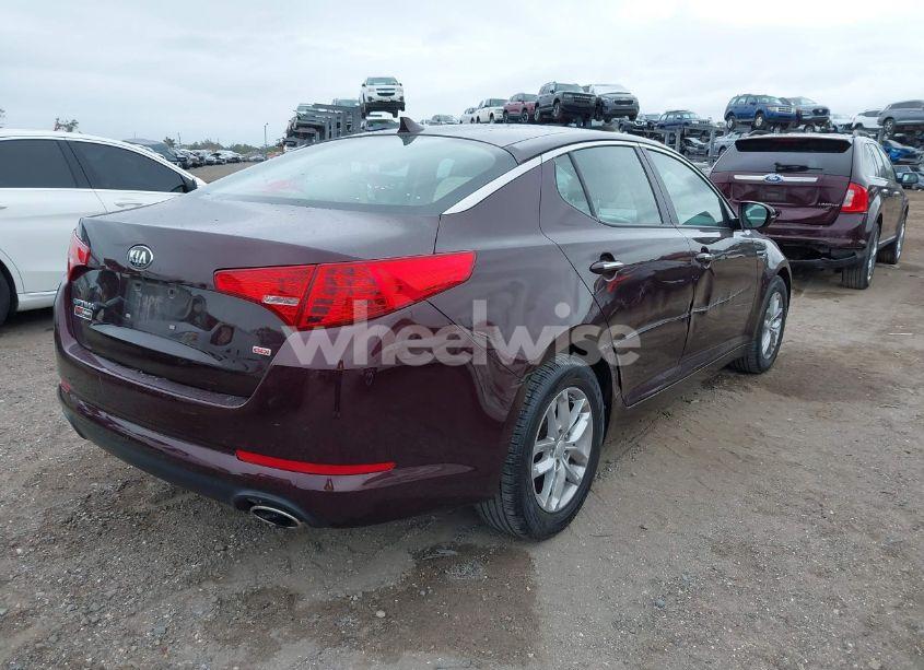 Photo 4 of 2013 Kia Optima LX (VIN 5XXGM4A70DG220930)