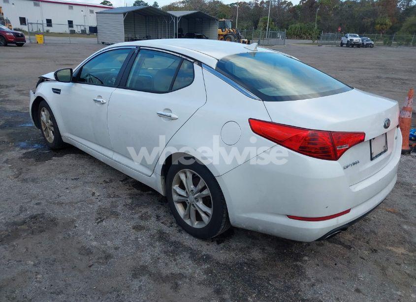 Photo 3 of 2013 Kia Optima LX (VIN 5XXGM4A70DG224542)
